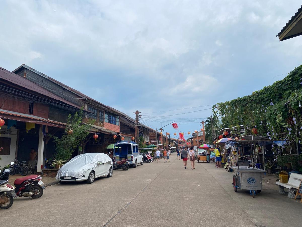 Hotel Malee Sirin Old Town Ko Lanta Esterno foto