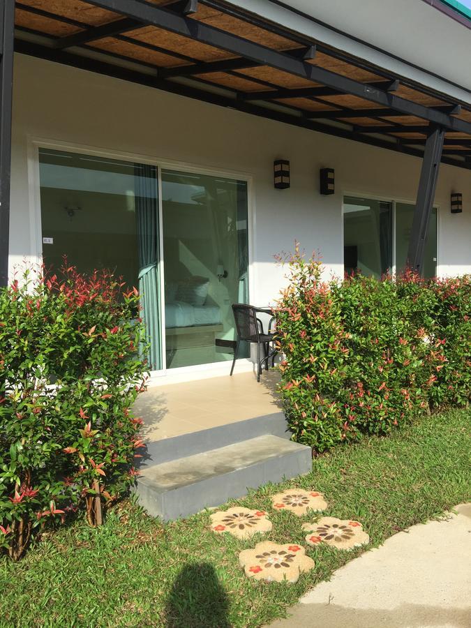 Hotel Malee Sirin Old Town Ko Lanta Esterno foto