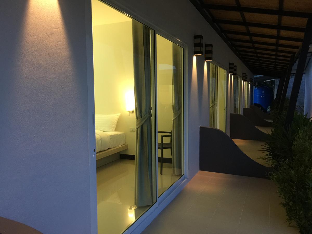 Hotel Malee Sirin Old Town Ko Lanta Esterno foto