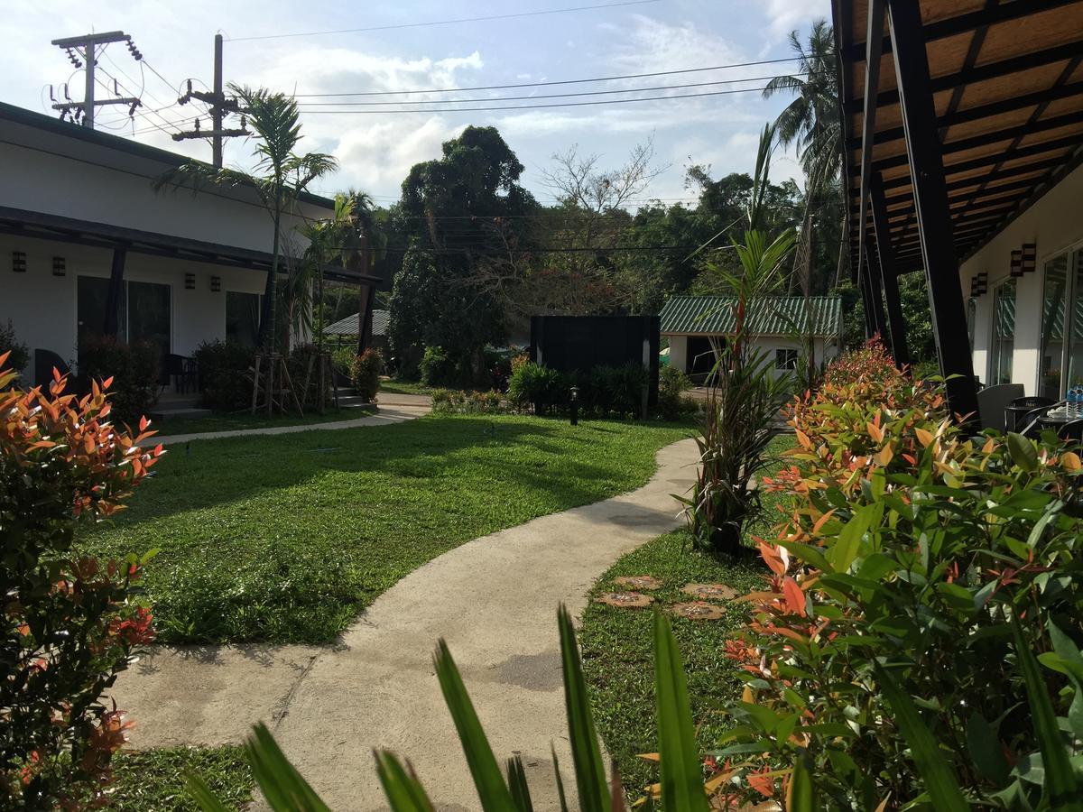 Hotel Malee Sirin Old Town Ko Lanta Esterno foto