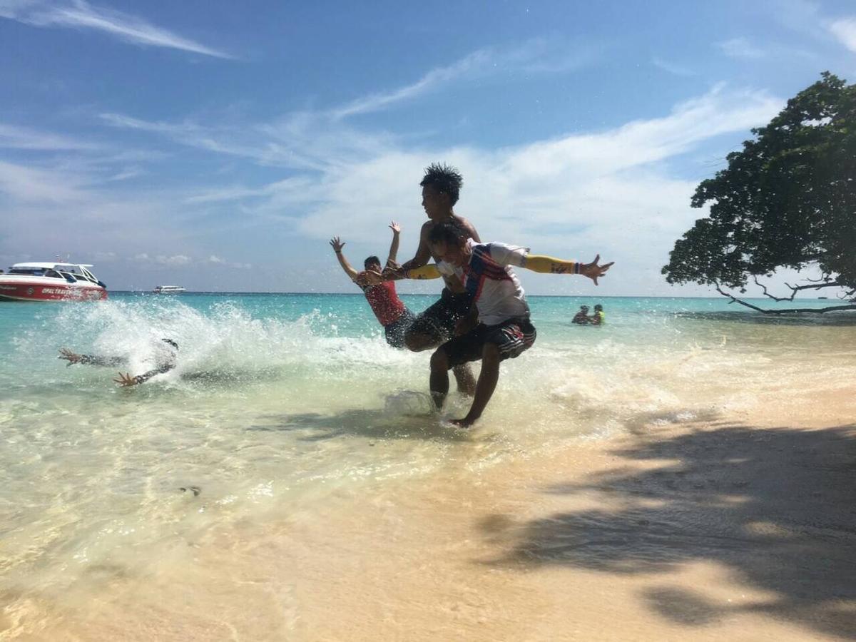 Hotel Malee Sirin Old Town Ko Lanta Esterno foto